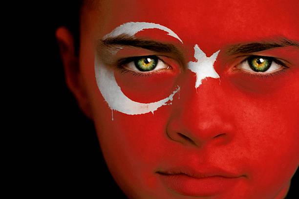 istock Turkish boy with the flag of Turkey 176098417