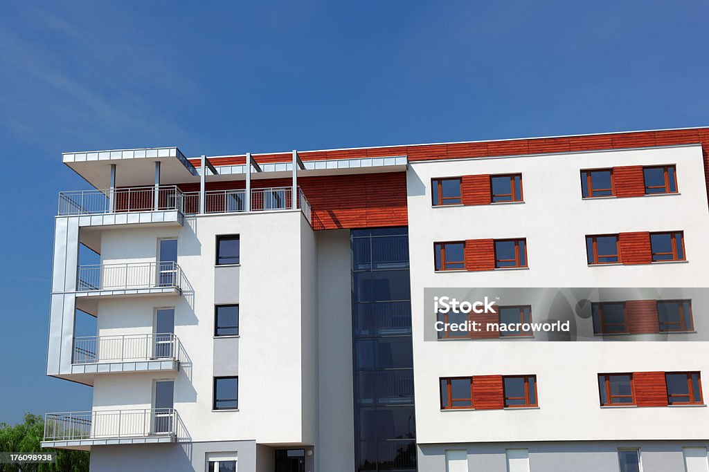 Apartment Building - Zbiór zdjęć royalty-free (Architektura)