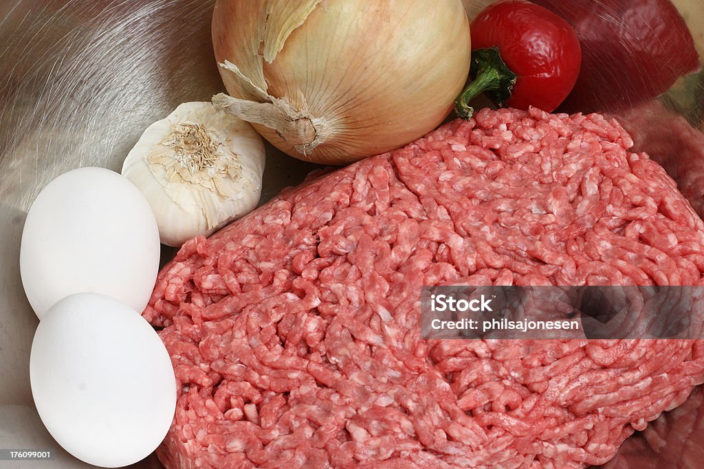 Boulette de viande produits - Photo de Ail - Légume à bulbe libre de droits