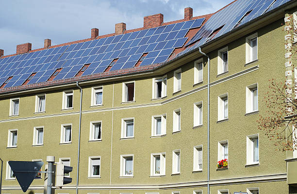 condomínio solar house - energyroof - fotografias e filmes do acervo