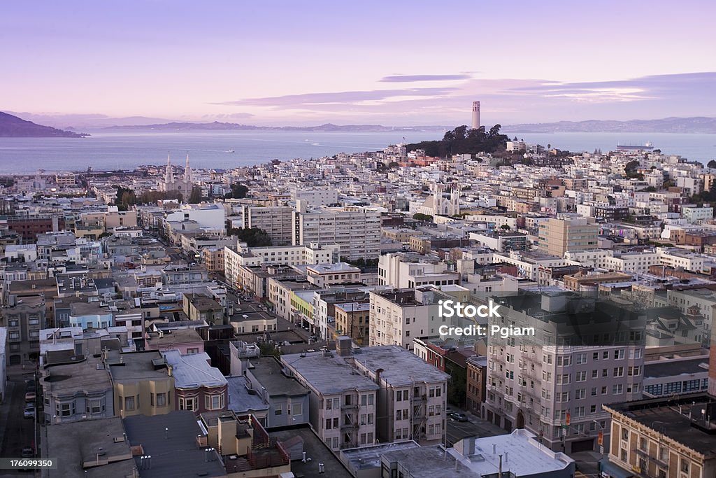 San Francisco, ao anoitecer - Foto de stock de Arquitetura royalty-free