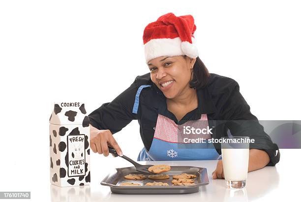 Holidaycookies Stockfoto und mehr Bilder von 20-24 Jahre - 20-24 Jahre, Afrikanischer Abstammung, Attraktive Frau
