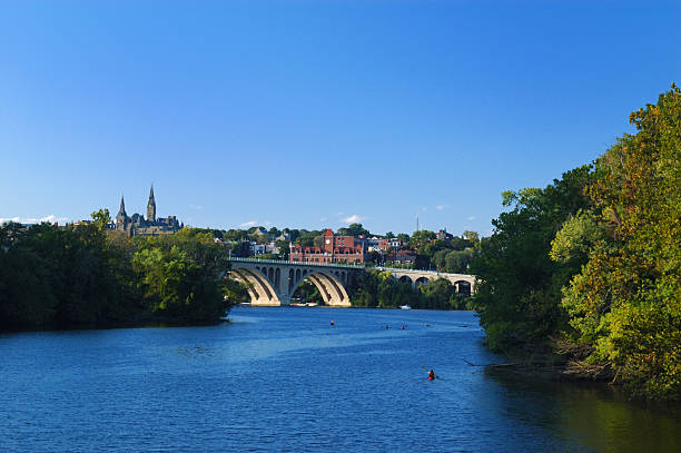 istock Key Bridge from Roosevelt Island 176102431
