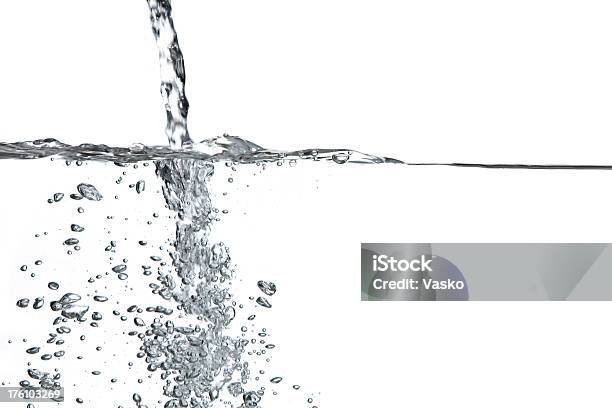Foto de Água e mais fotos de stock de Abstrato - Abstrato, Bebida gelada, Bolha - Estrutura física
