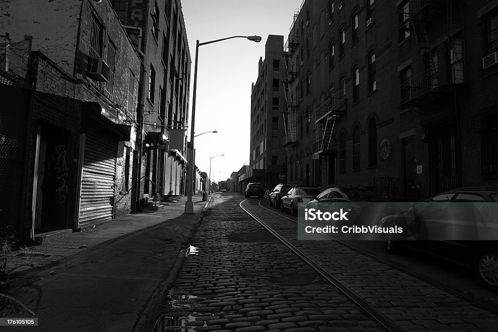 브루클린 덤보 하는 Backstreet 썬라이즈 - 로열티 프리 골목 스톡 사진