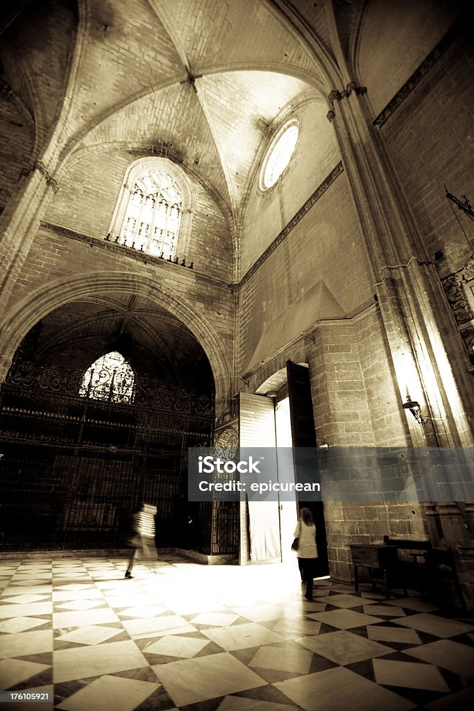 Interno della cattedrale, Siviglia, Spagna - Foto stock royalty-free di Andalusia