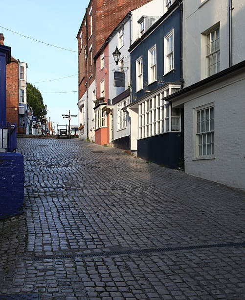 istock Lymingtons Cobbled Street at dawn 176107534