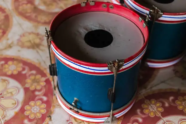 Photo of Several musical instruments lying on the floor