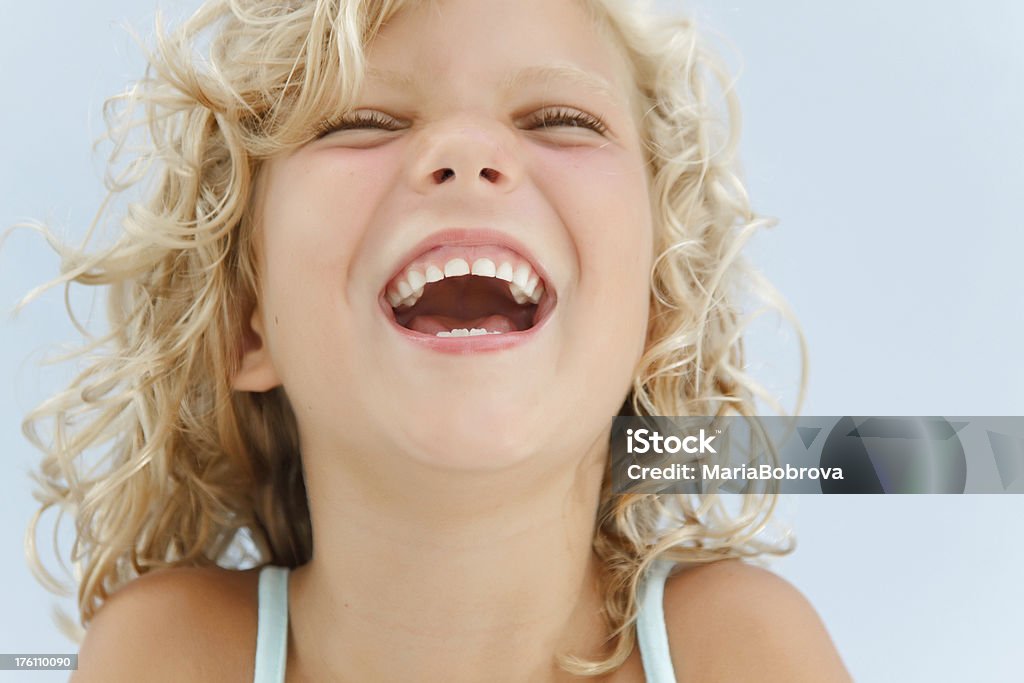 Ragazza felice - Foto stock royalty-free di 6-7 anni