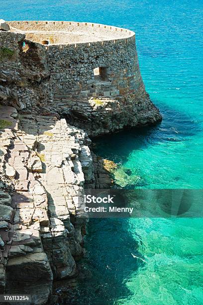Grega Antiga Fortaleza Em Lagoa Azul - Fotografias de stock e mais imagens de Creta - Creta, Grécia, Ao Ar Livre