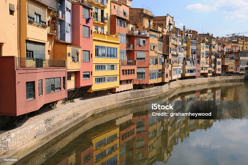 Gerona Riverside - Zbiór zdjęć royalty-free (Architektura)