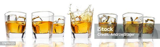 Photo libre de droit de Verres À Whisky banque d'images et plus d'images libres de droit de Whisky - Whisky, Objet ou sujet détouré, Alcool