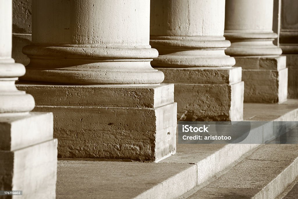 Sépia cálculo de colunas - Royalty-free Arquitetura Foto de stock