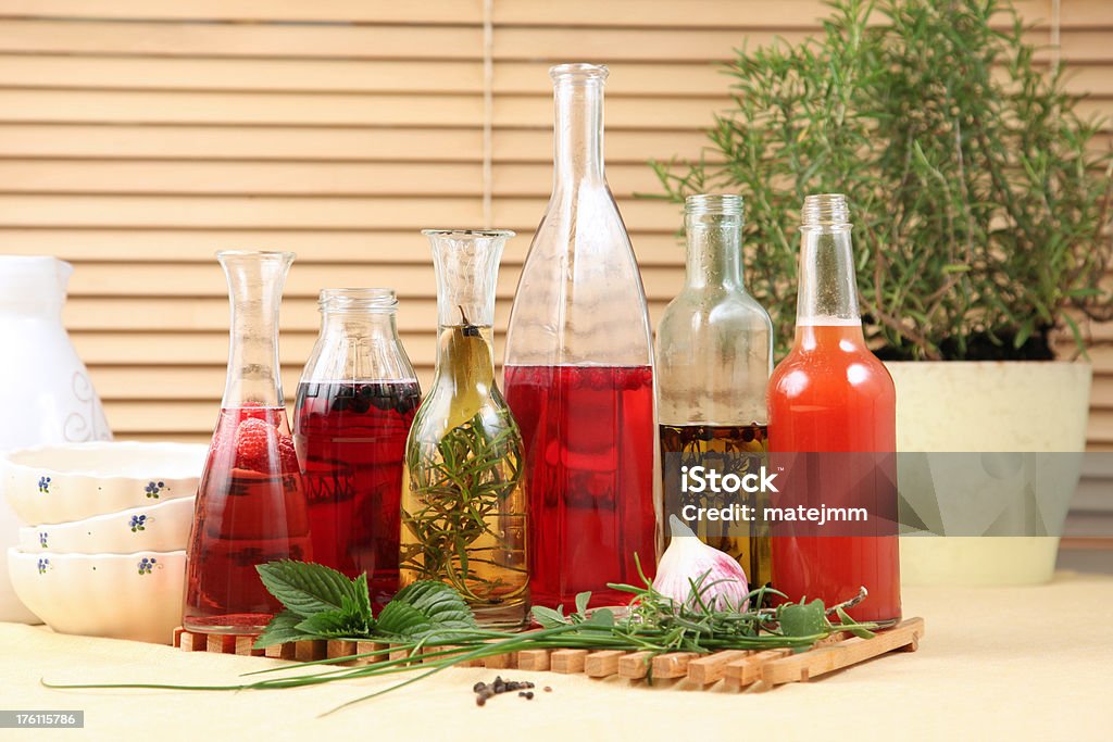 Caseras vinegars - Foto de stock de Vinagre libre de derechos