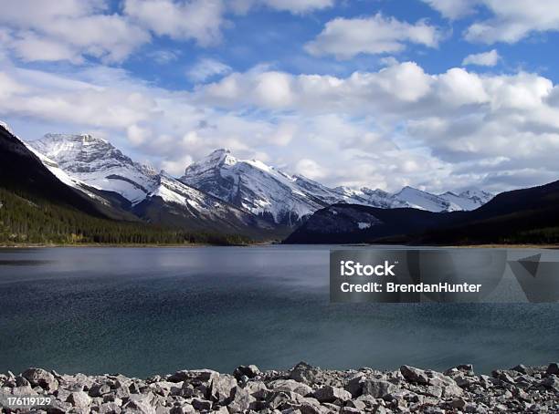 Vista Desde La Madre Foto de stock y más banco de imágenes de Agua - Agua, Aire libre, Alberta