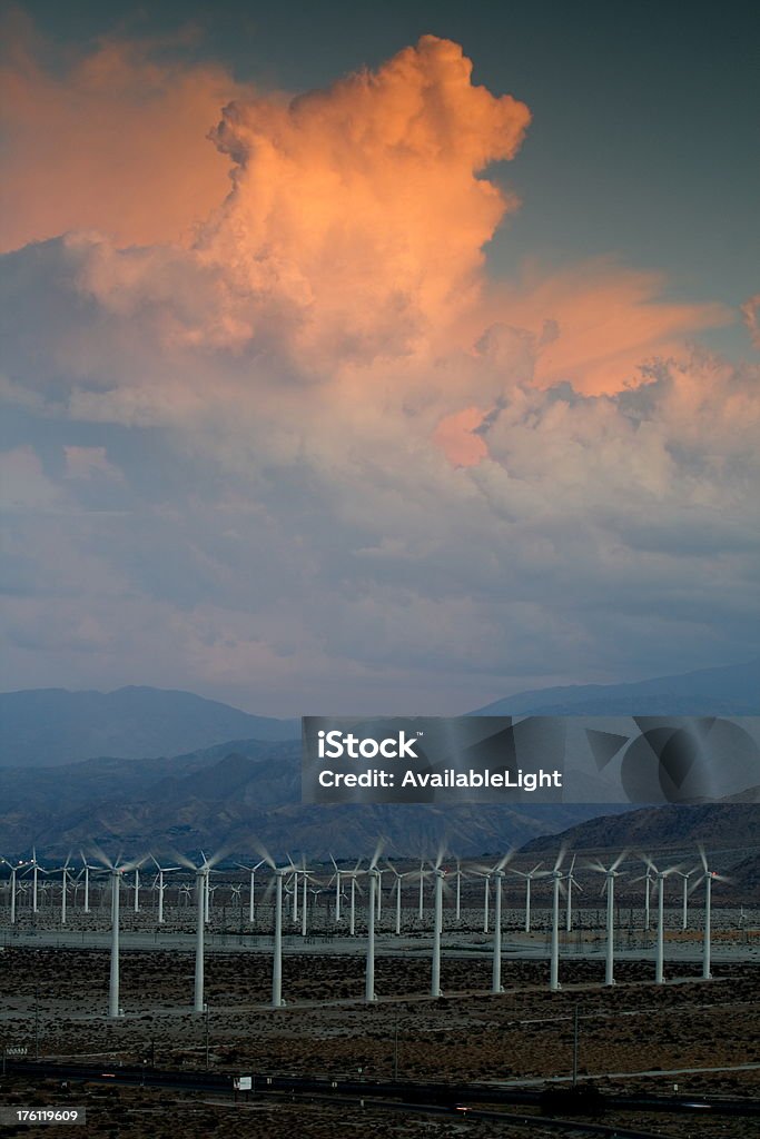 Vento Farm e Thunderheads - Foto stock royalty-free di Ambientazione esterna