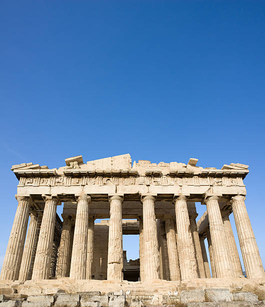 il partenone sull'acropoli, atene - copy space minerva greek culture athens greece foto e immagini stock