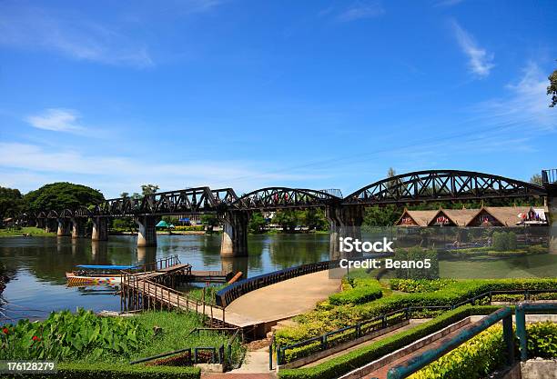 Puente Del Río Kwai Foto de stock y más banco de imágenes de Provincia de Kanchanaburi - Provincia de Kanchanaburi, Tailandia, Río Kwai