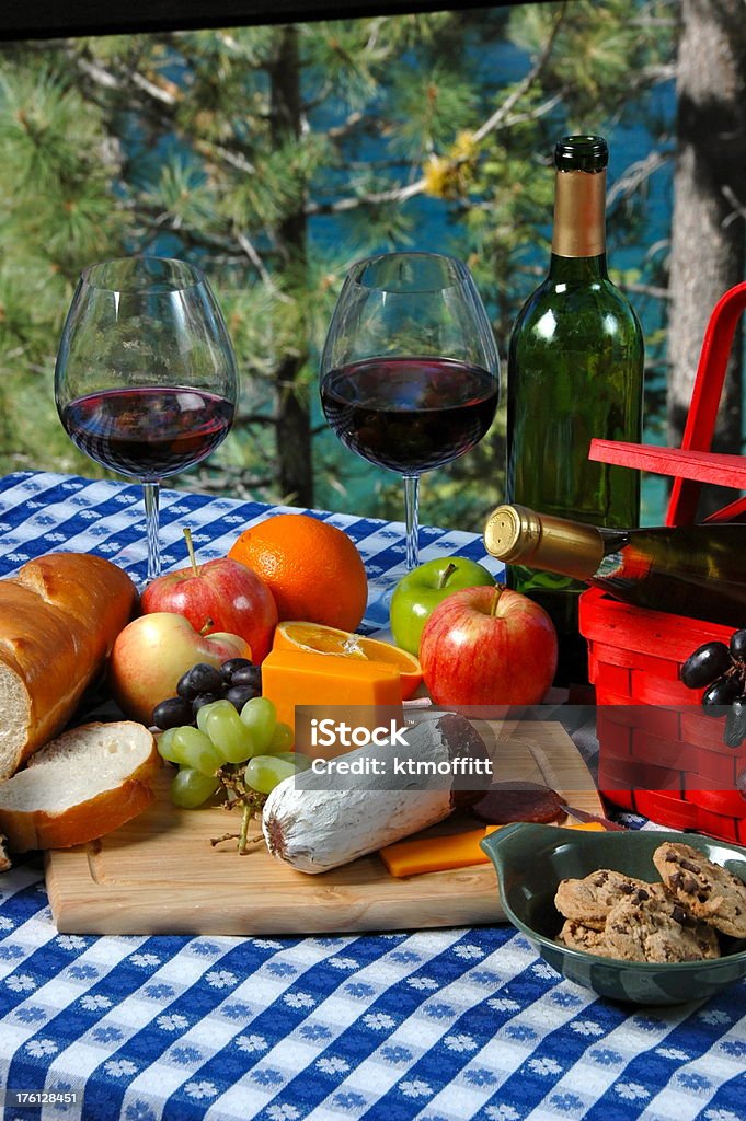 Picknick am See - Lizenzfrei Alkoholisches Getränk Stock-Foto