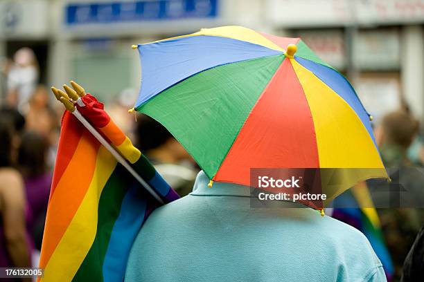 Бизнес С Флаг Гейдвижения — стоковые фотографии и другие картинки Gay Pride Parade - Gay Pride Parade, Pride - LGBTQI Event, Бизнес