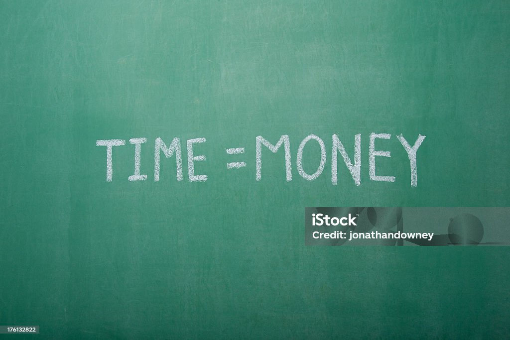 Tempo-dinheiro Chalkboard - Foto de stock de Conceito royalty-free