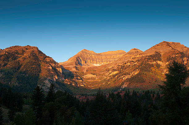 Sonnenaufgang auf die Berge – Foto