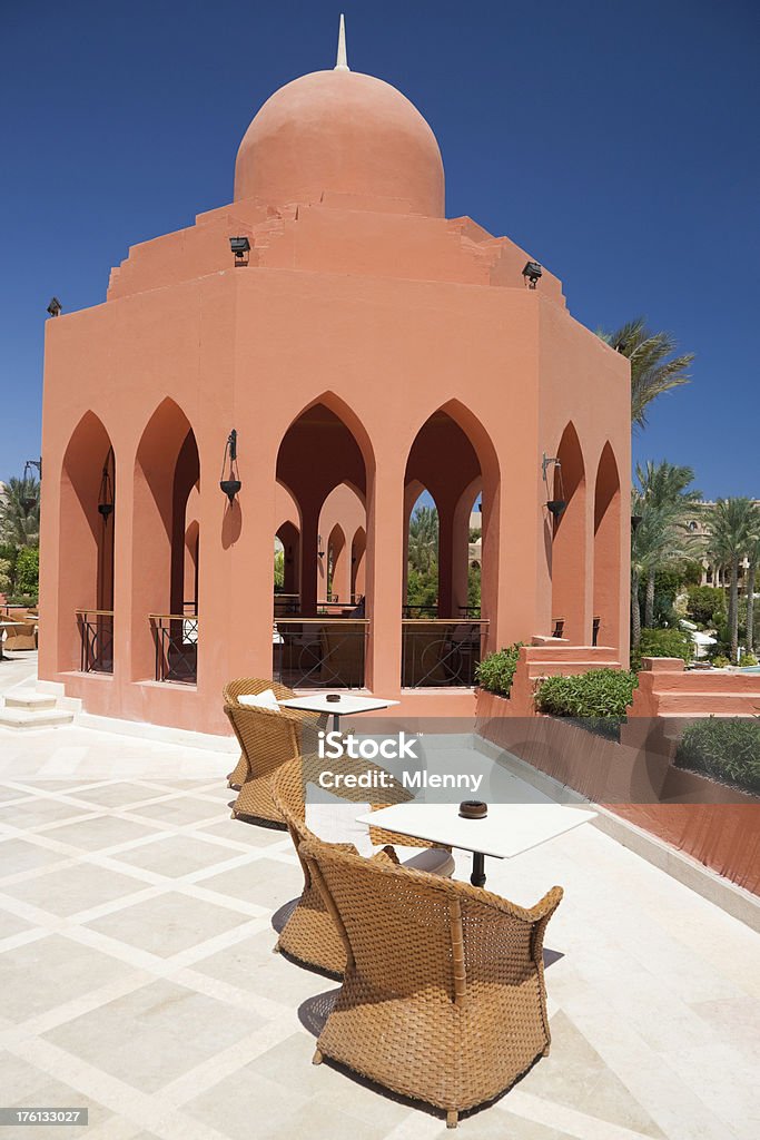 Mesa de café arábigo, Pavilion - Foto de stock de Arco - Característica arquitectónica libre de derechos