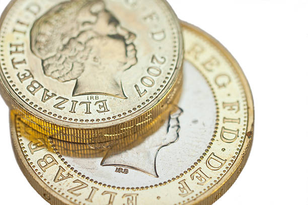 moedas britânica - two pound coin - fotografias e filmes do acervo