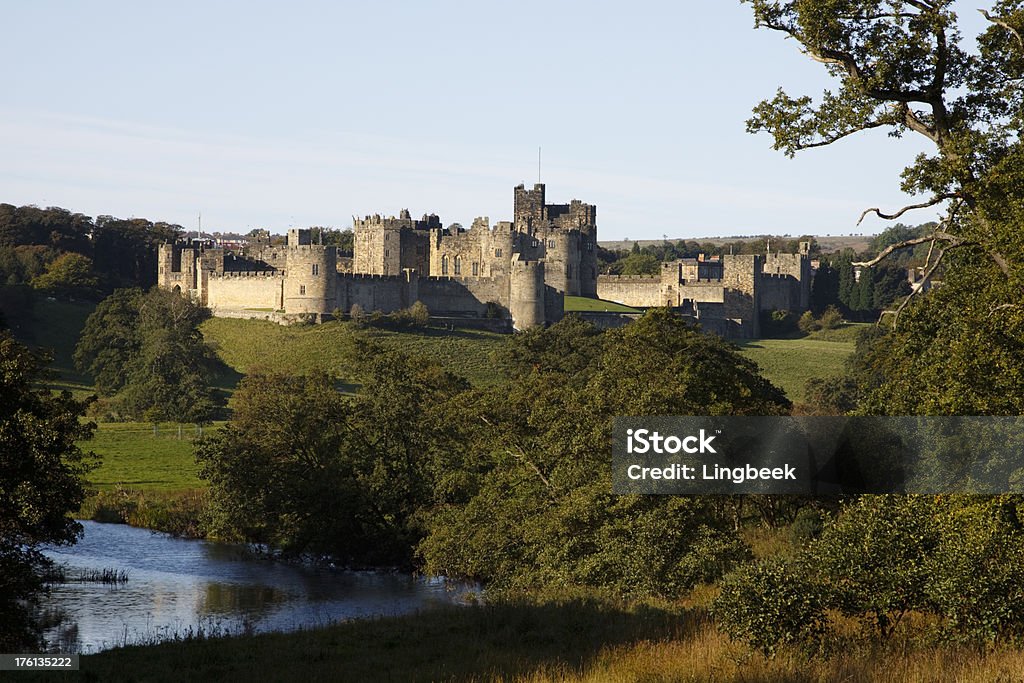 Castillo de Alnwick - Foto de stock de Castillo de Alnwick libre de derechos