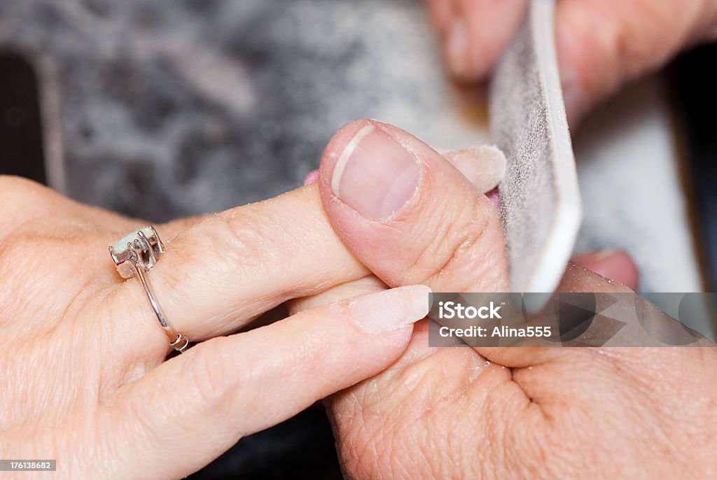 Manicure: Cura delle unghie - Foto stock royalty-free di Attrezzi da lavoro