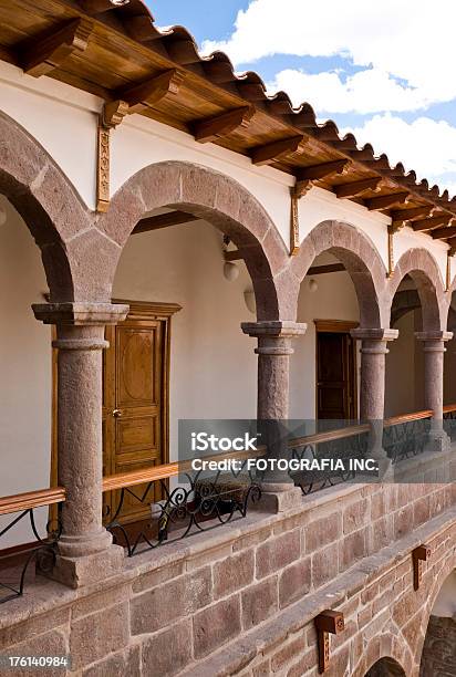 Foto de Arquitetura Tradicional De Peru e mais fotos de stock de Antigo - Antigo, Arco - Característica arquitetônica, Arquitetura