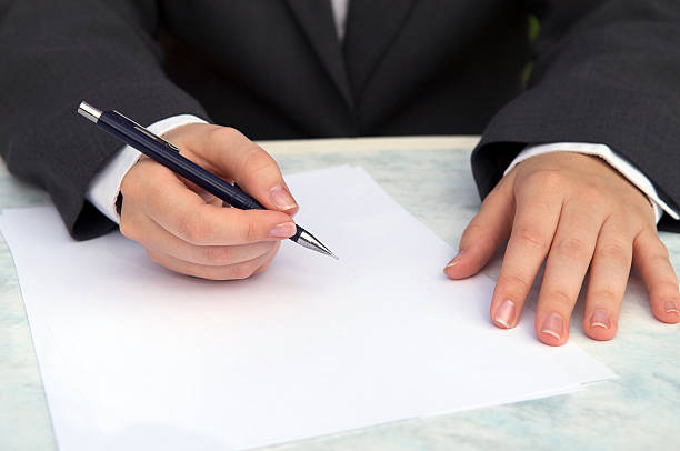 istock Pen and paper 176146634