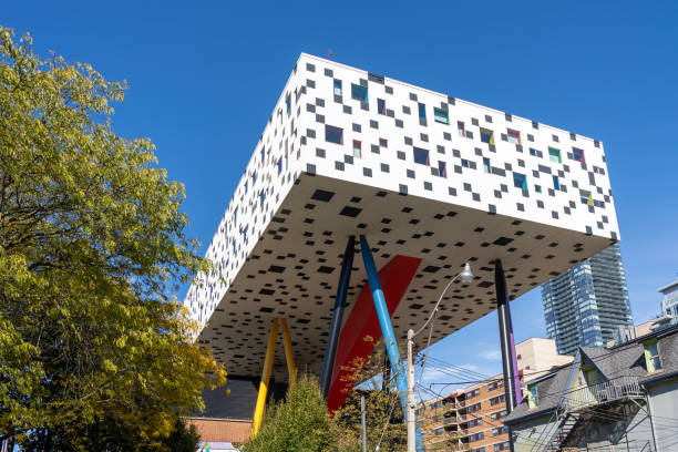 OCAD University on McCaul St in Toronto, ON, Canada OCAD University on McCaul St in Toronto, ON, Canada, on October 22, 2023. OCAD University is an educational institution for art and design. ocad stock pictures, royalty-free photos & images