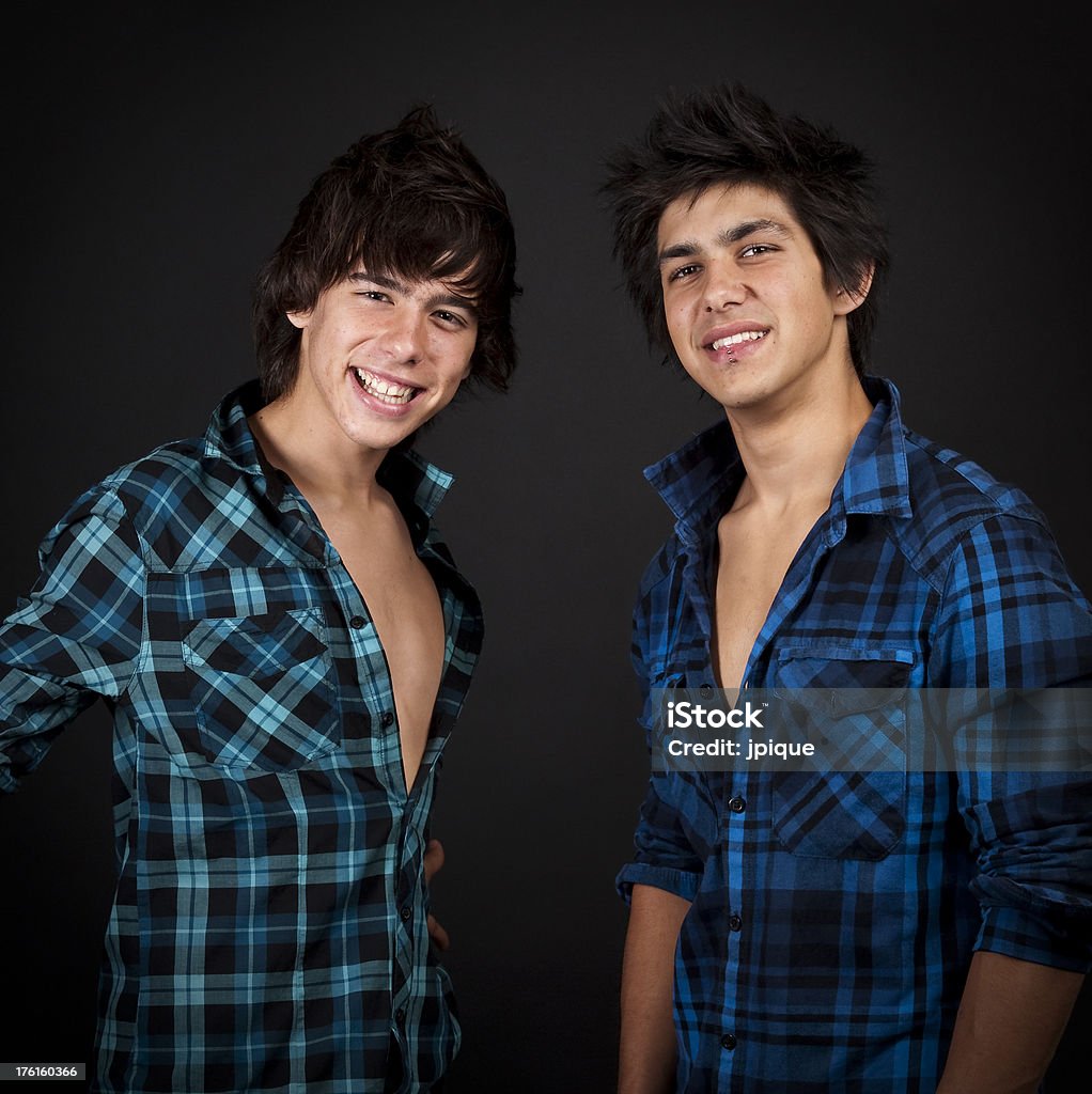 Ragazzi fratelli e reale - Foto stock royalty-free di 16-17 anni