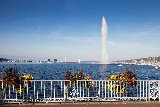 istock Geneva, Lake and Flowers 176161553