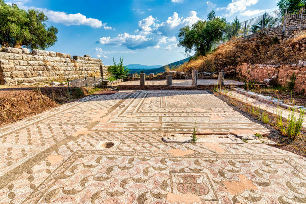 mosaic flooring inside the ruins of the capital of the messinian state. - mosaic greek culture mythology ancient imagens e fotografias de stock