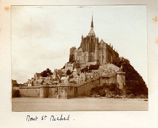 istock Mont Saint-Michel France 176168176