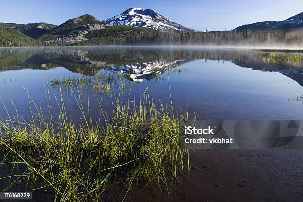 Вспышки Озеро — стоковые фотографии и другие картинки Sparks Lake - Sparks Lake, Без людей, Вода