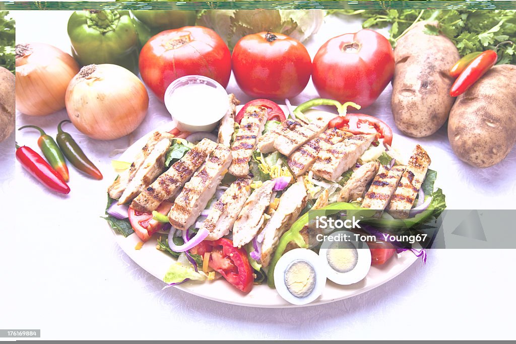 Salat mit Hühnchen - Lizenzfrei Atelier Stock-Foto