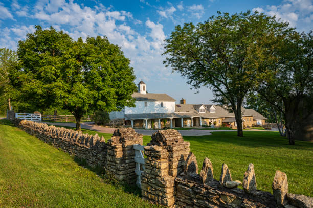istock Old Stone Barn Near Rochester, Minnesota 1761756264