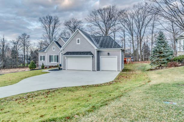 istock Picturesque house in the country 1761801495