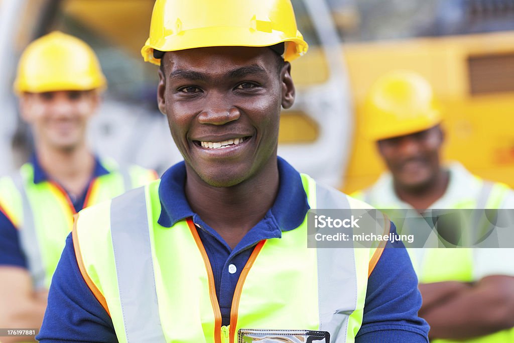 Ouvrier construction afro-américain - Photo de Ouvrier du bâtiment libre de droits