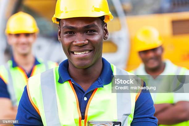 Trabalhador Da Construção Civilamericano - Fotografias de stock e mais imagens de Trabalhador da Construção Civil - Trabalhador da Construção Civil, Origem Africana, Afro-americano