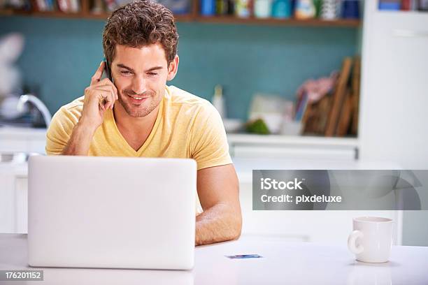 Foto de Se Alguns Negócios De Última Hora De Fazer e mais fotos de stock de 20 Anos - 20 Anos, 20-24 Anos, Adulto