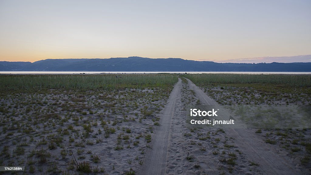 Caminho para a praia, trilha, Road, nas dunas de areia, Lake Sunrise - Foto de stock de Areia royalty-free