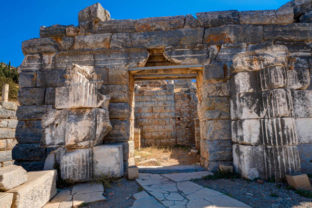 antigua éfeso.  izmir, turquía - ancient greece mediterranean turkey izmir turkey fotografías e imágenes de stock