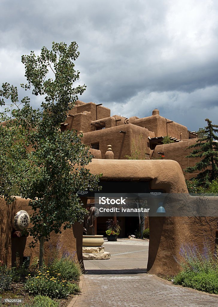 Santa Fe Adobe House - Foto stock royalty-free di Adobe