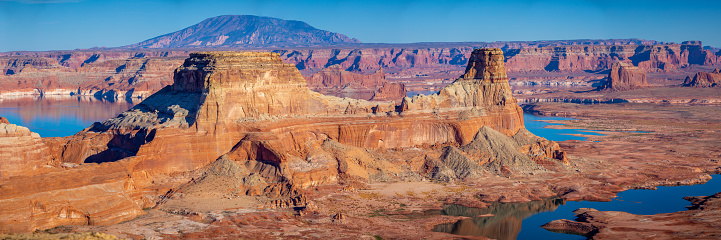 Stunning view of Gunsight Bay, Gunsight Butter and Lake Powell