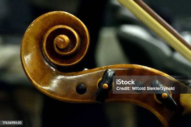 Violin Scroll Stock Photo - Download Image Now - Violin, Violin Scroll, Antique