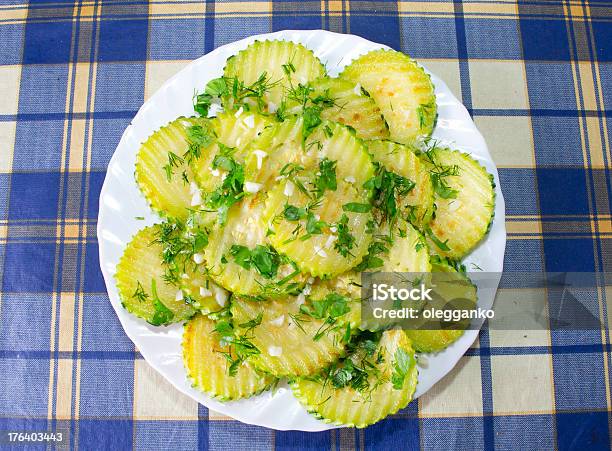 Fritto Fette Di Zucca - Fotografie stock e altre immagini di Alimentazione sana - Alimentazione sana, Aneto, Antipasto